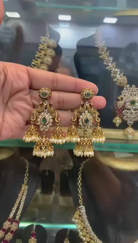 Ear rings