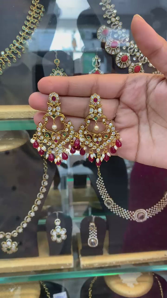 Ear rings